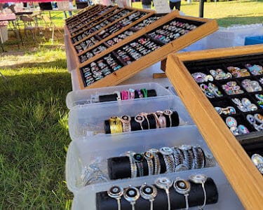 301 56 Flea market inc